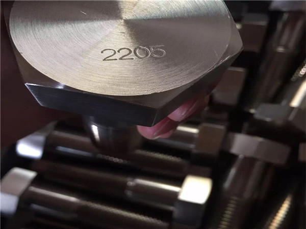 no 1.4462 f51 uns s31803 saf 2205 skrue